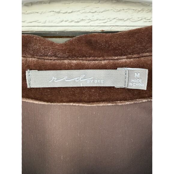 BKE Brown Velvet Ruched Button Front Top Long Sleeve Size M - Picture 4 of 8